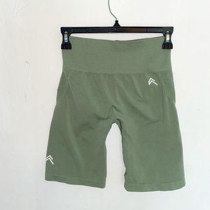 Oner Active Effortless Seamless Cycling Shorts in Sage
